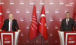 Ümit Özdağ ve Özgür Özel'den CHP'li belediyelere yapılan operasyonlar hakkında çarpıcı açıklama