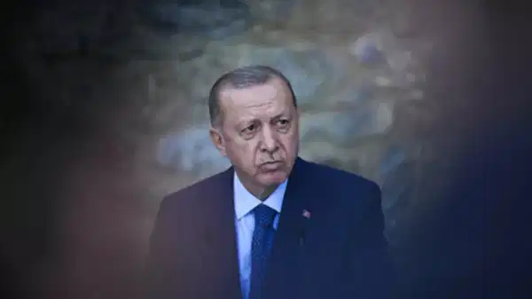 AKP oy kaybını durduramıyor!