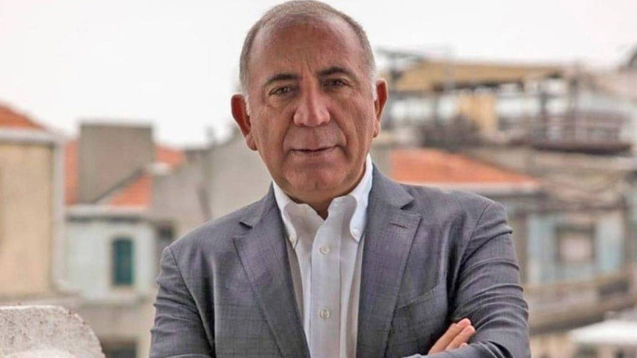 Kayyum Gürsel Tekin'den bir 'yoruma kapalı' paylaşım daha
