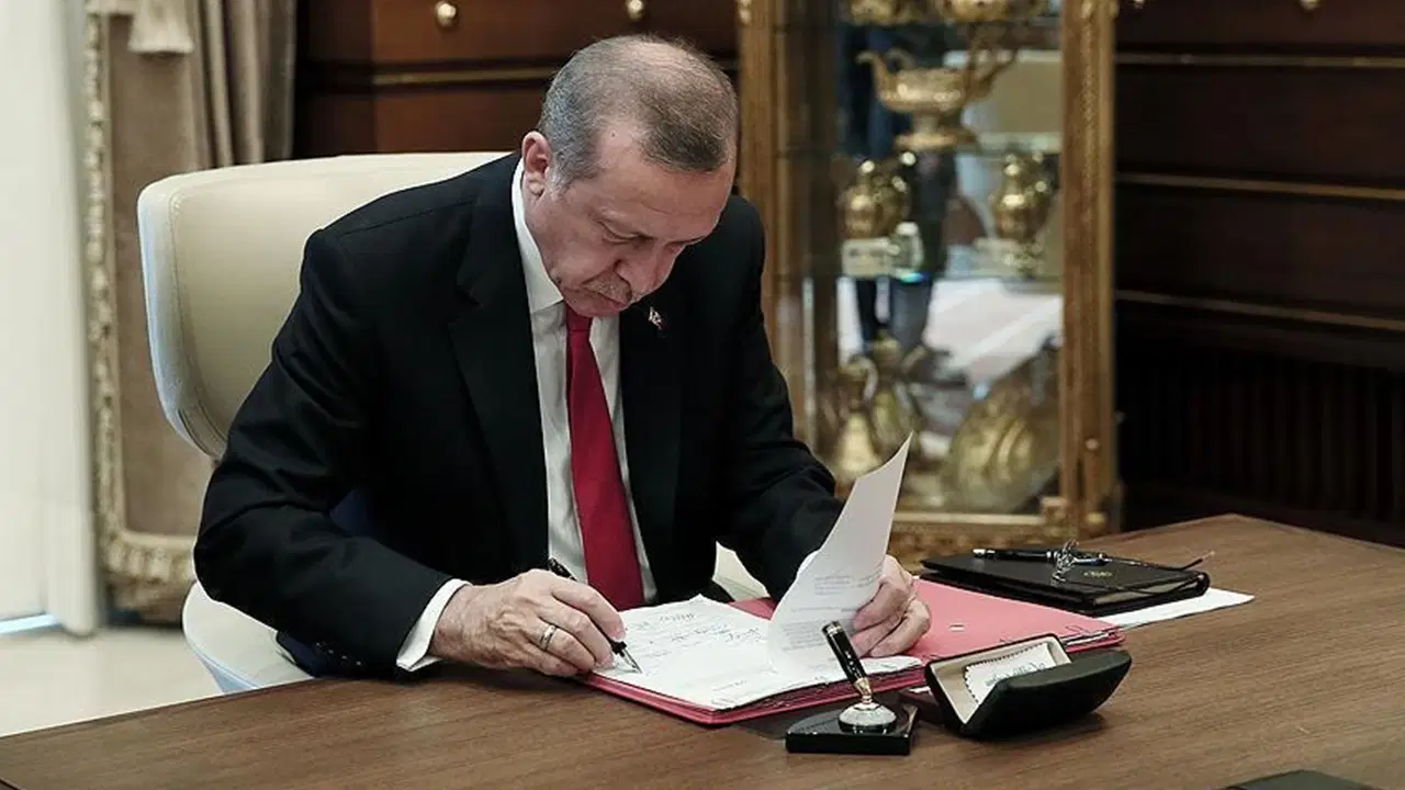 Resmi Gazete'de yayımlandı: Bakanlıklarda dikkat çeken değişiklik