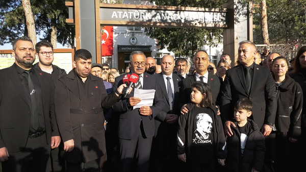 '10 Kasım tatil günü değil, Atatürk’ü anma günüdür'