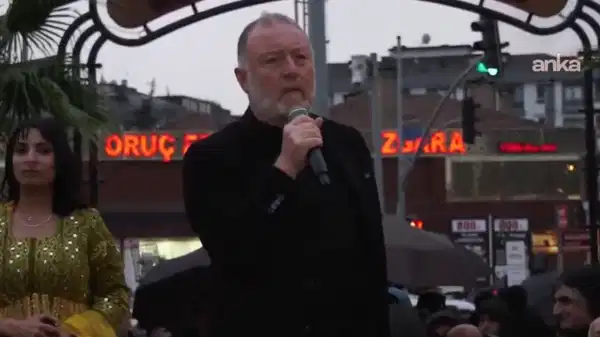 'Kanunsuz olduğuna sen karar veremezsin'