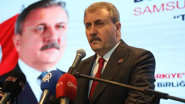 'Evlenmemiş adamı devlet memuru yapmayacaksın'