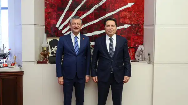 Ahmet Özer'den Özgür Özel'e ziyaret