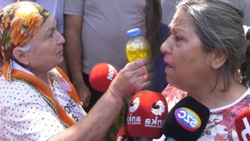 Köylüler zeytinlikleri için direniyor: 'Elektriksiz, televizyonsuz yaşarız. Toprak elden gidince ölürüz'