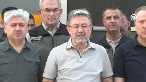 Bakan Yumaklı'dan yangın açıklaması