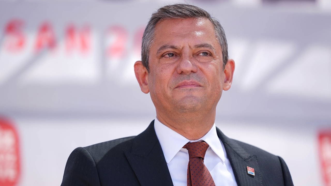 Özel'den 'Kıbrıs Barış Harekatı'nın yıl dönümünde anlamlı mesaj