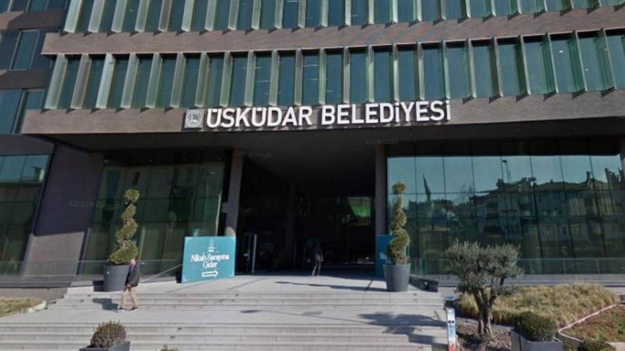 Üsküdar Belediyesi, Ensar Vakfı'na tahsis edilen binayı geri aldı