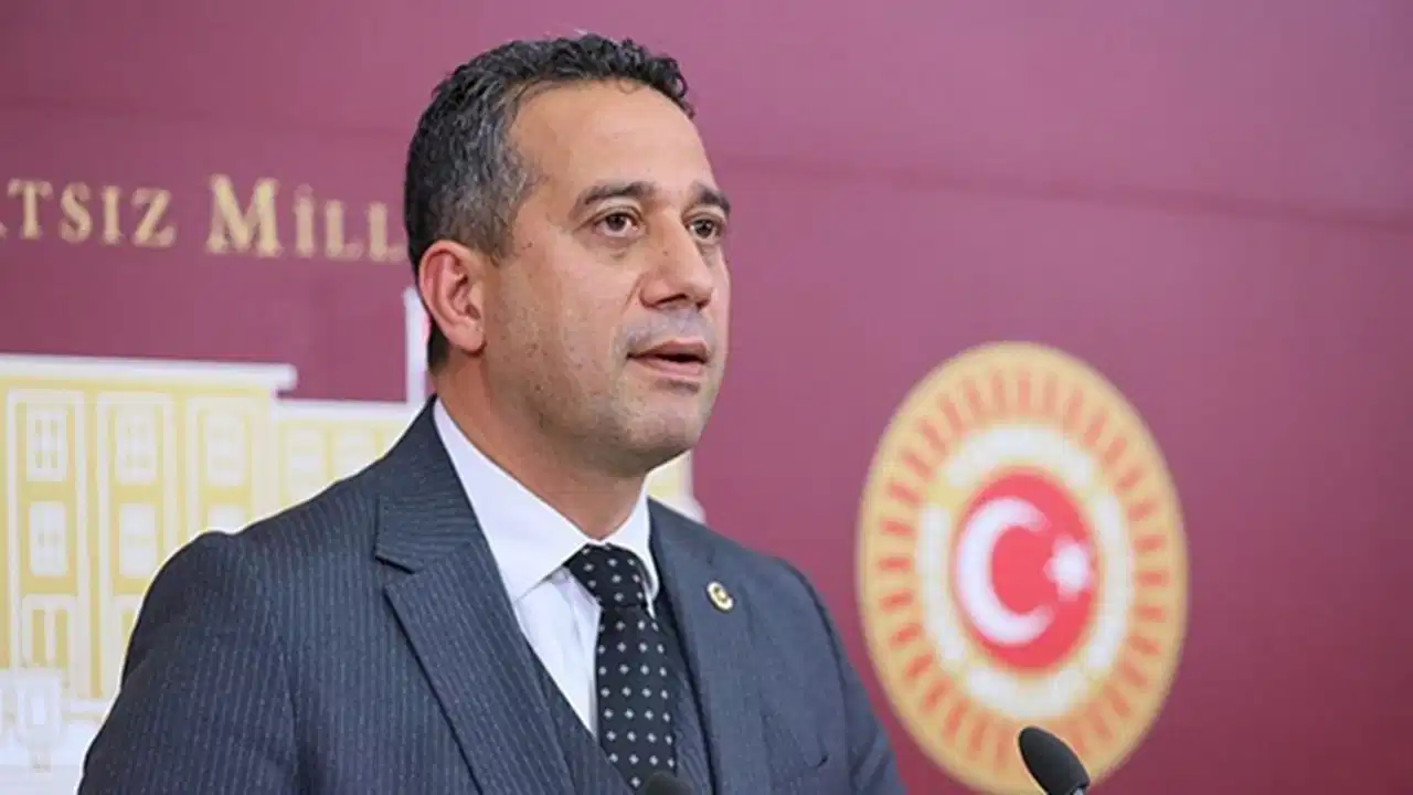 '11 insanımız öldü, sorumlusu sarayında oturuyor!'