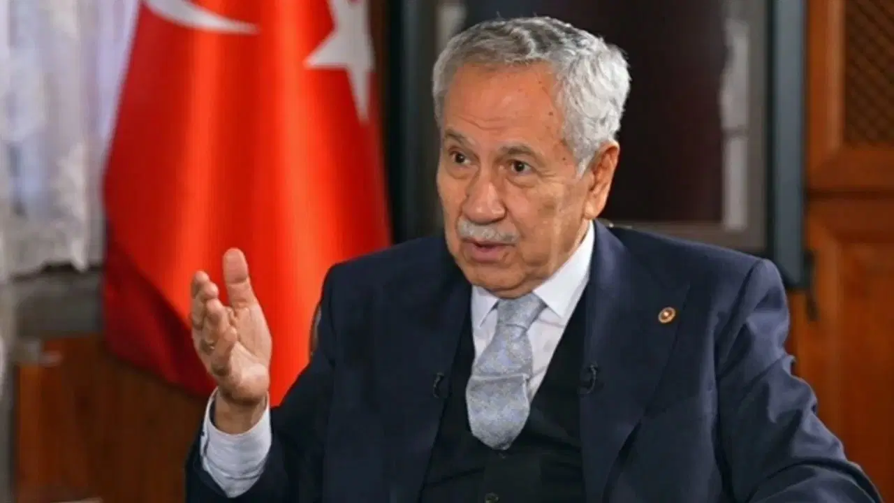 Bülent Arınç'tan AKP medyasına veryansın