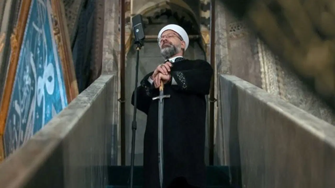 'Kısa giyinmek haramdır, sessiz kalanlar vebal altında'