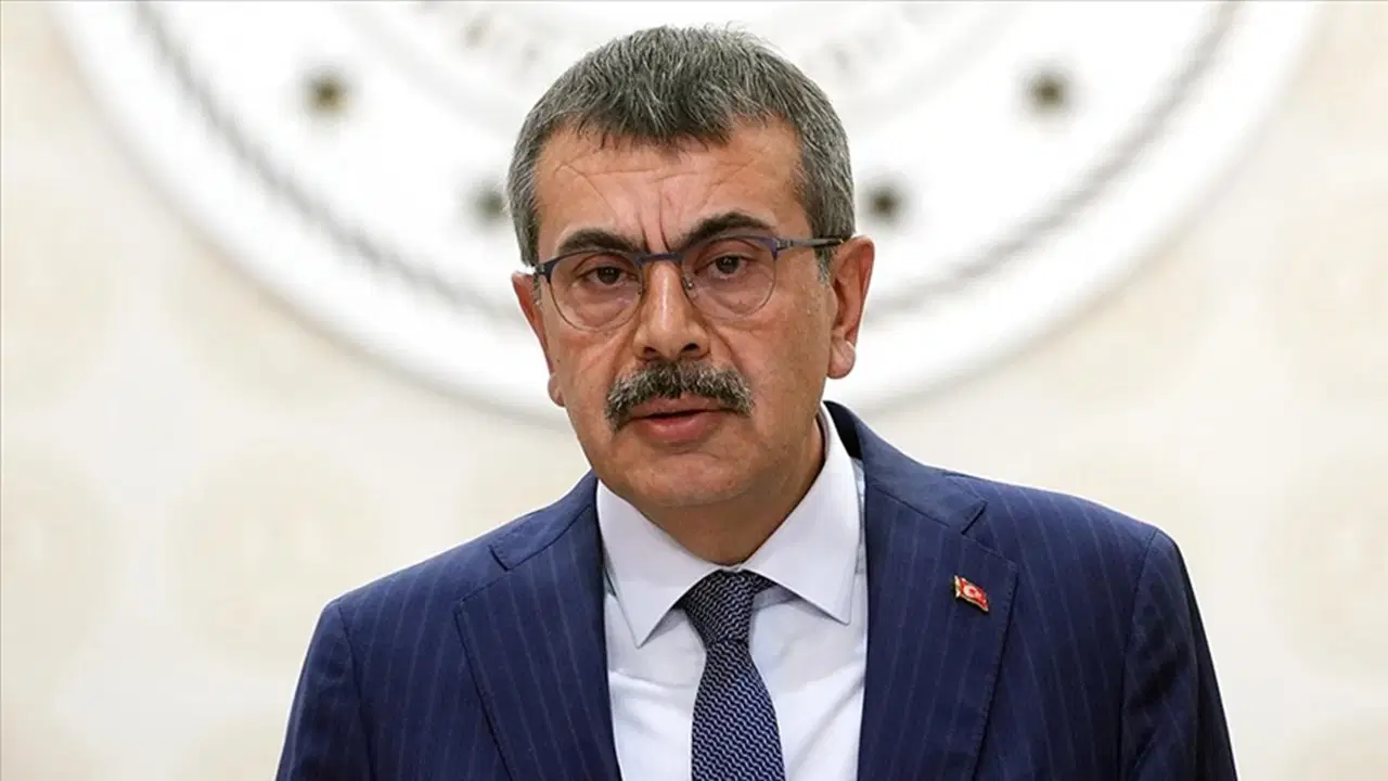 Cumhuriyet yazdı, Bakan Tekin kabul etti