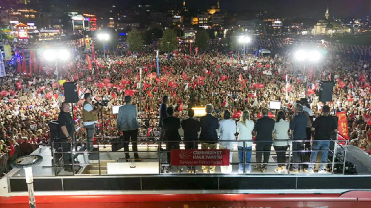 İşte CHP'nin seçim sonrası ilk icraatleri!
