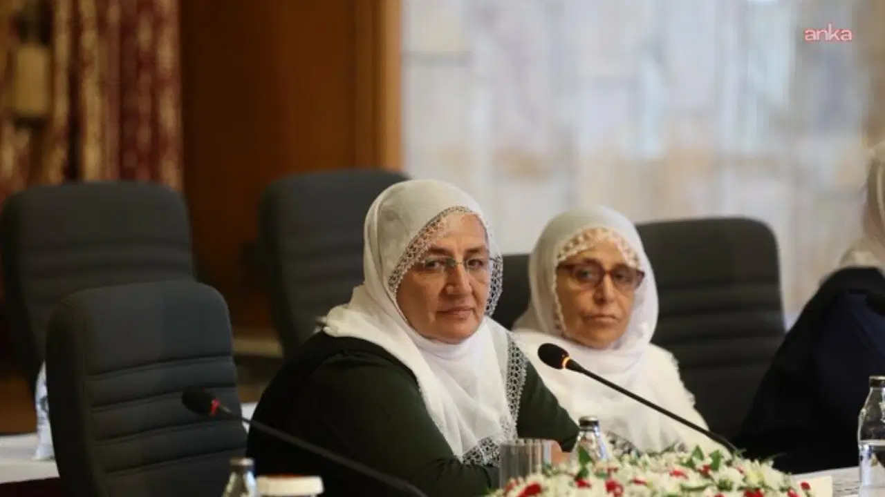 Komisyon'da 'Kürtçe' krizi