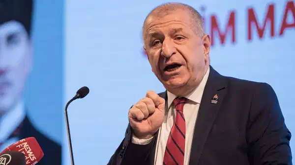 Ümit Özdağ masasındaki 'anketi' açıkladı
