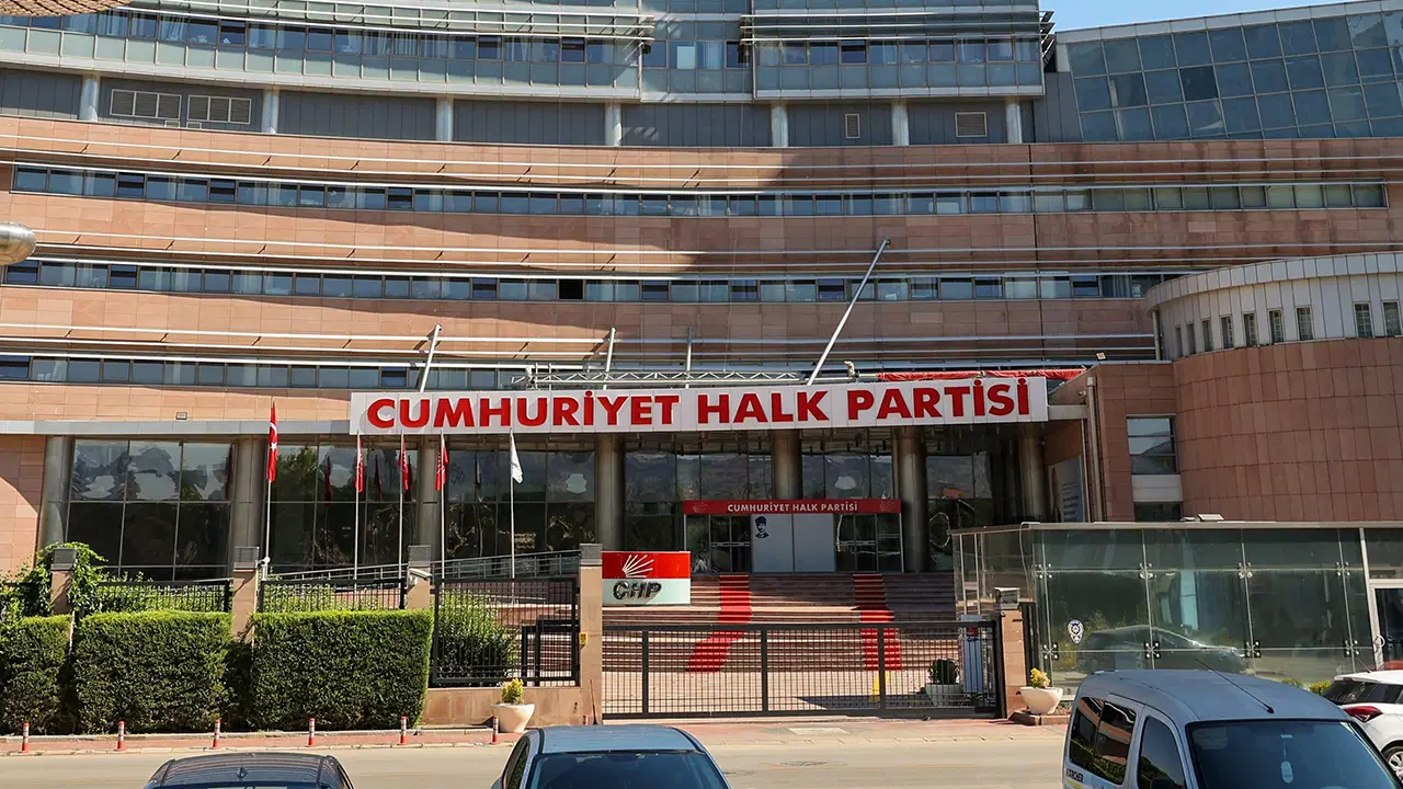 CHP, Hasan Babacan’ı ihraçtan vazgeçti
