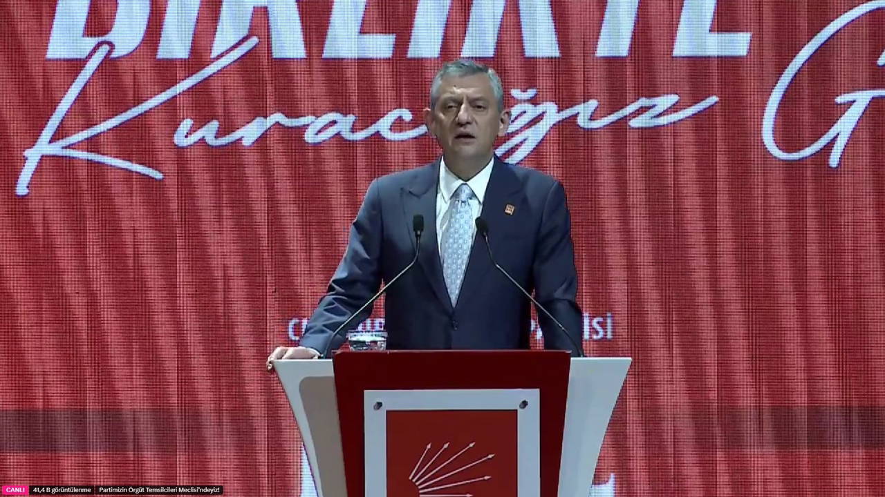 Özel'den Erdoğan'a: ‘Ders kitaplarına darbeci olarak geçeceksin'