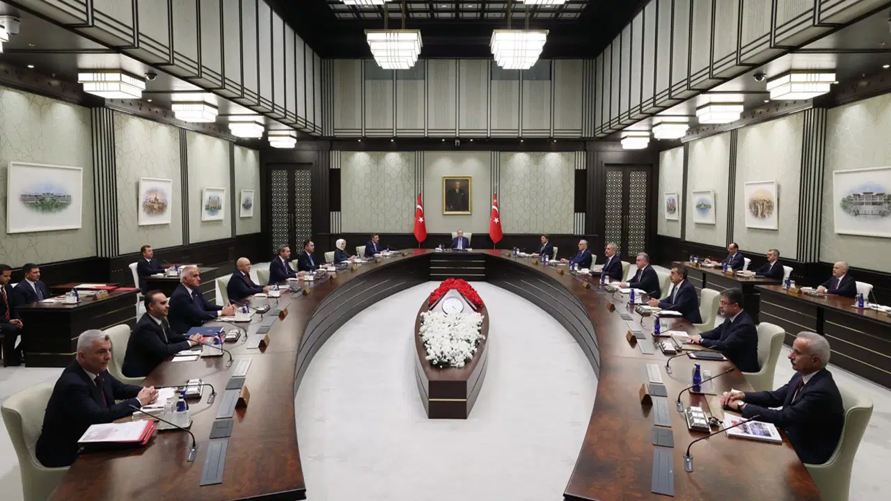 Bakanlar Kurulu Saray'da toplandı