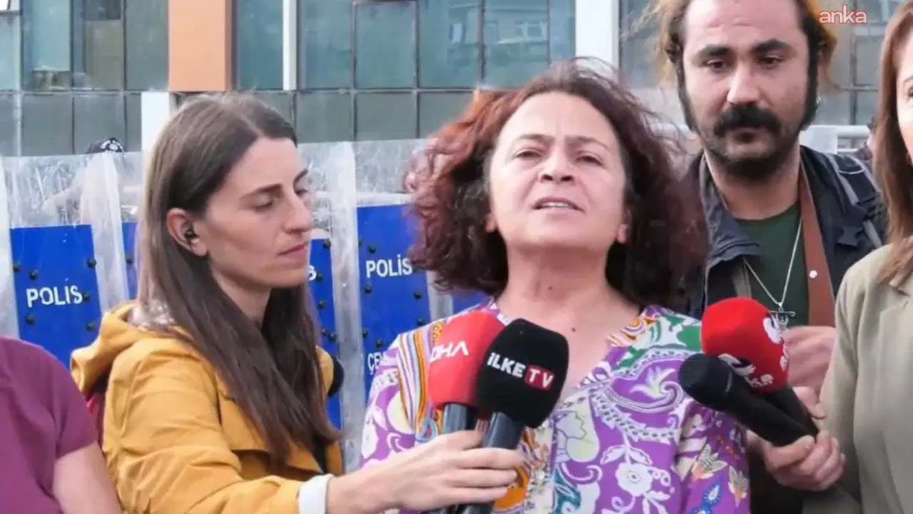 DEM Parti'den, CHP İstanbul İl Başkanlığı'na destek ziyareti