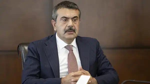 Yusuf Tekin'den 'mülakat' yanıtı