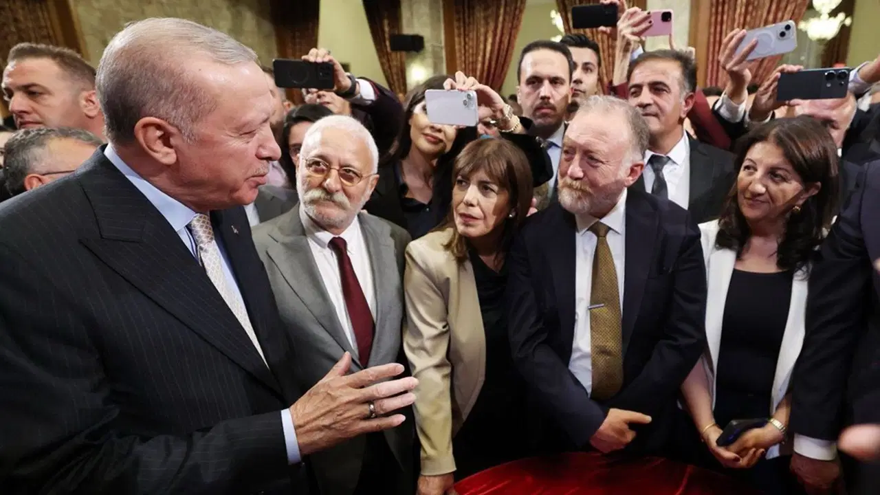 'DEM' araştırmasında Cumhur'a kötü haber