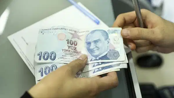 Enflasyon işçilerden alıp zenginlere kaynak aktarıyor