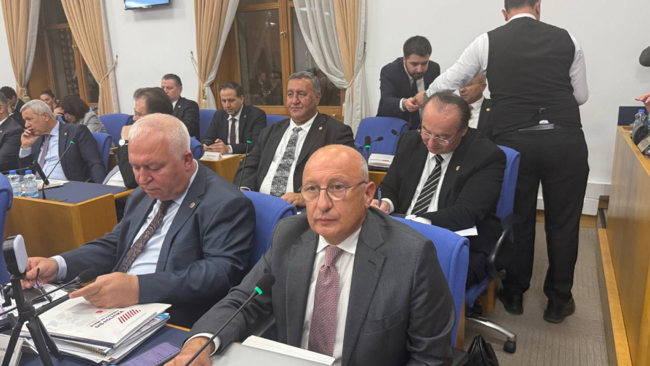 CHP’li Çakırözer’den Bakan Fidan’a: '23 sayfada bir kez ‘demokrasi’ demediniz'