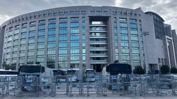 Çağlayan'ın 'özgürlüğü' için Valiliğe başvuru