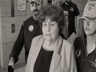 Gazeteci Ayşenur Arslan beraat etti