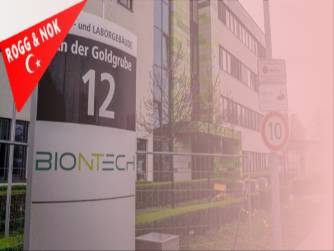 Almanya'da Covid-19 aşısının neden olduğu iddia edilen yan etkilerle ilgili olarak Alman biyoteknoloji firması BioNTech'e karşı dava açılmıştı.