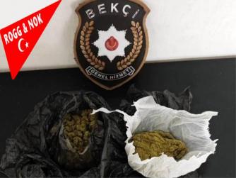  Şanlıurfa'da Uyuşturucu Operasyonu: 3 Zanlı YakalandıŞanlıurfa'da Uyuşturucu Operasyonu: 3 Zanlı Yakaland