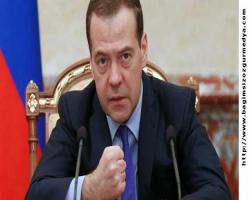 Medvedev, Türkiye'ye charter yasağını kaldıran kararnameyi imzaladı