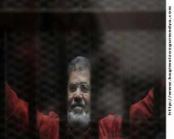 Vay vay neymişsin be ağabey;  Mursi'ye 'Sayın Cumhurbaşkanı' dedi, işinden oldu...  