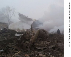 Türk kargo uçağı Kırgızistan'da yerleşim yerine düştü: 37 ölü