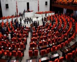 Fareli Köyün Parti'liler Meclis'e gelmeyince öneri kabul edildi... 