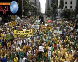 Burada olsa herkes ya hapiste yada mezarda olurdu ;  1,5 milyon Brezilyalı yolsuzluğu protesto etti