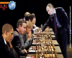 Çok iyi bir satranç ustası olan Putin 'istenmeyen organizasyon' yasasını onayladı.
