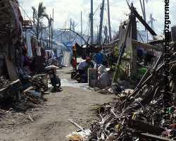Filipinli afetzedelerin yaşam mücadelesi sürüyor