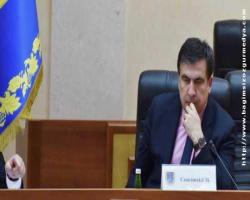 Bu da Cumhurbaşkanı idi bir zamalar Saakaşvili, yolsuzlukla suçladığı danışmanını görevden aldı...