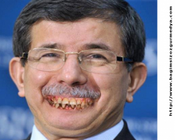 Yalaka başı Davutoğlu, NATO ile görüştü