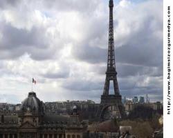 Grev dalgası Paris turizmini vurdu