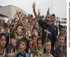 Türkiye'deki 992 bin Suriyeli çocuktan ancak 330 bini okullu