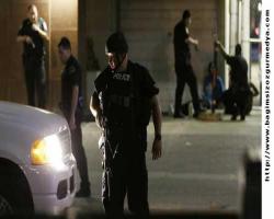 7- Dallas'ta keskin nişancılar polisleri vurdu: 5 ölü